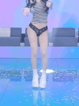 32827473_1750524171.4009.gif
