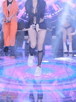 32827473_1750524187.5004.gif